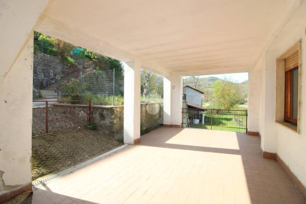 appartamento in vendita a Mombaldone