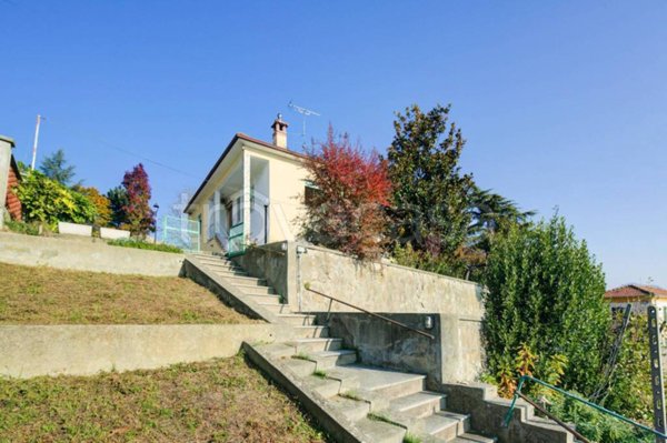 casa indipendente in vendita a Mombaldone