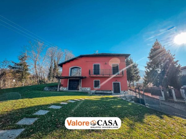 casa indipendente in vendita a Mombaldone