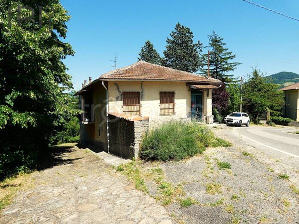 casa indipendente in vendita a Mombaldone
