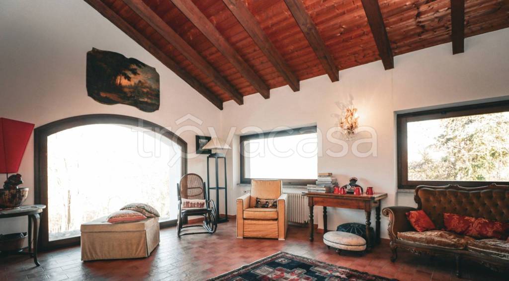 casa indipendente in vendita a Mombaldone