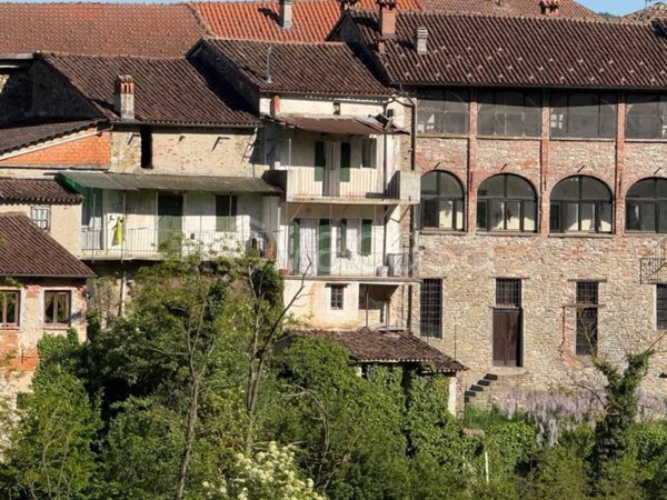 casa indipendente in vendita a Mombaldone