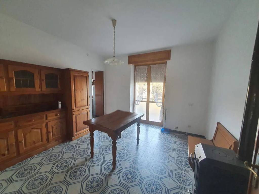 appartamento in vendita a Mombaldone