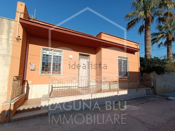 casa indipendente in vendita a Petrosino