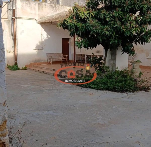 negozio in vendita a Petrosino