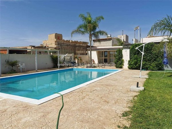 casa indipendente in vendita a Petrosino