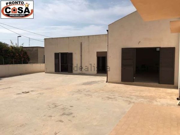 negozio in vendita a Petrosino