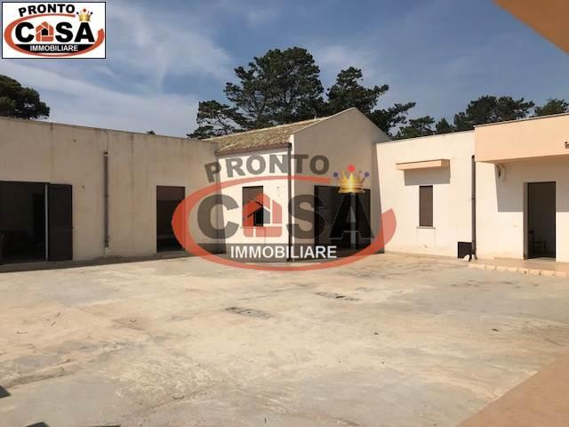 negozio in vendita a Petrosino