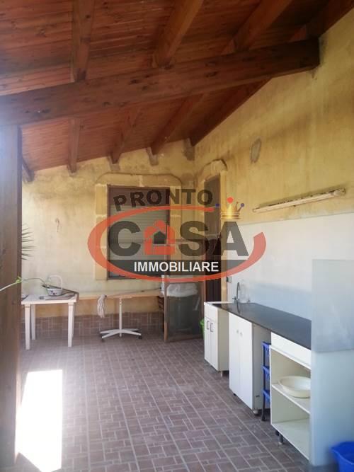 negozio in vendita a Petrosino