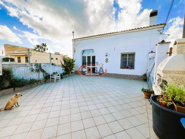 negozio in vendita a Petrosino