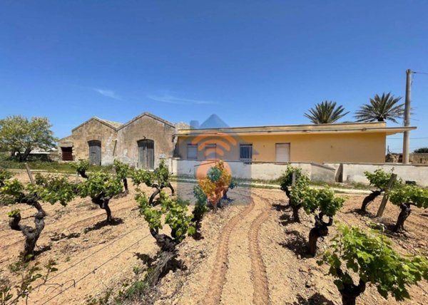 casa indipendente in vendita a Petrosino