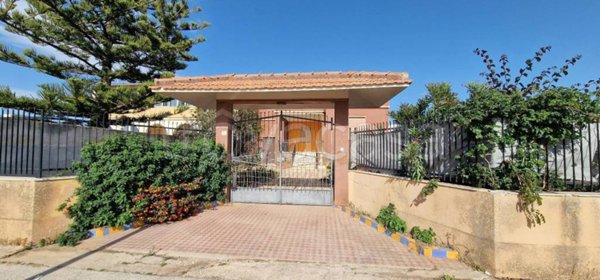 casa indipendente in vendita a Misiliscemi in zona Marausa