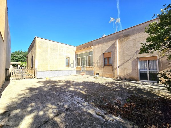 casa indipendente in vendita a Misiliscemi in zona Marausa
