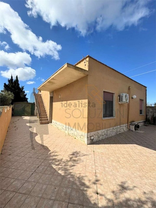 casa indipendente in vendita a Misiliscemi in zona Palma