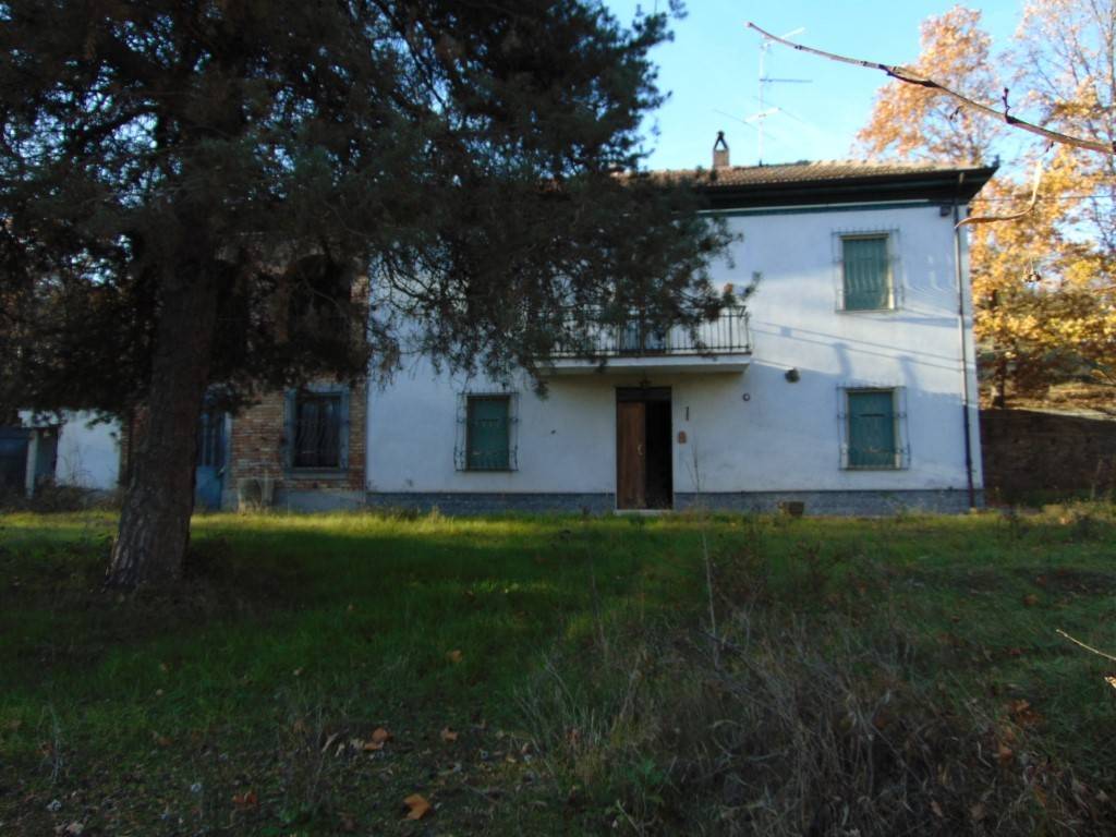 casa indipendente in vendita a Mombaruzzo