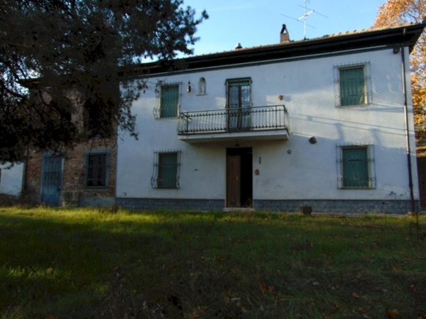 casa indipendente in vendita a Mombaruzzo