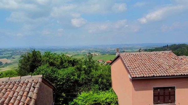 casa indipendente in vendita a Mombaruzzo