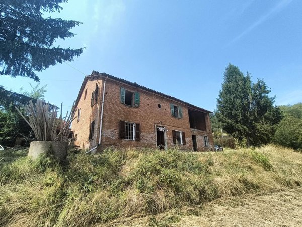 casa indipendente in vendita a Mombaruzzo