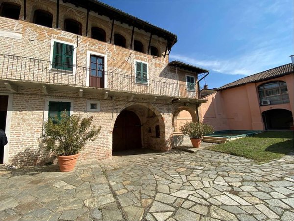 casa indipendente in vendita a Mombaruzzo