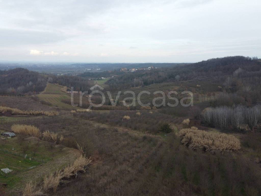 locale di sgombero in vendita a Mombaruzzo