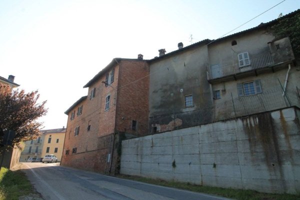 casa indipendente in vendita a Mombaruzzo