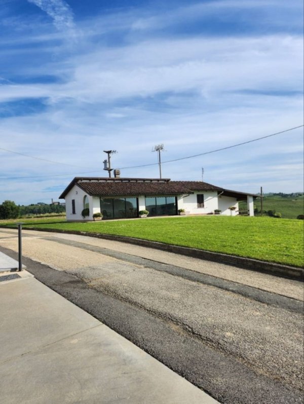 casa indipendente in vendita a Mombaruzzo