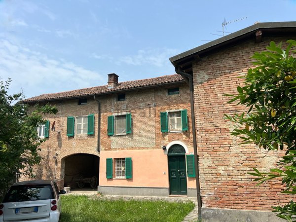 casale in vendita a Mombaruzzo