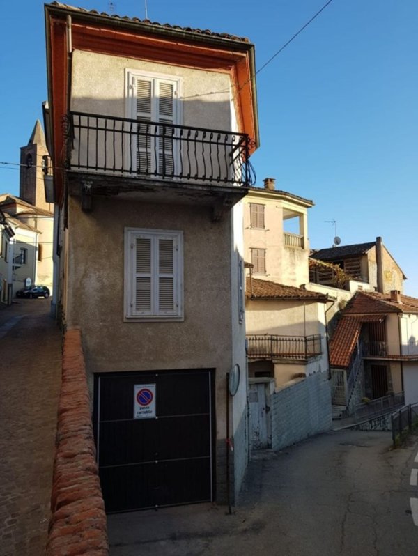 casa indipendente in vendita a Mombaruzzo