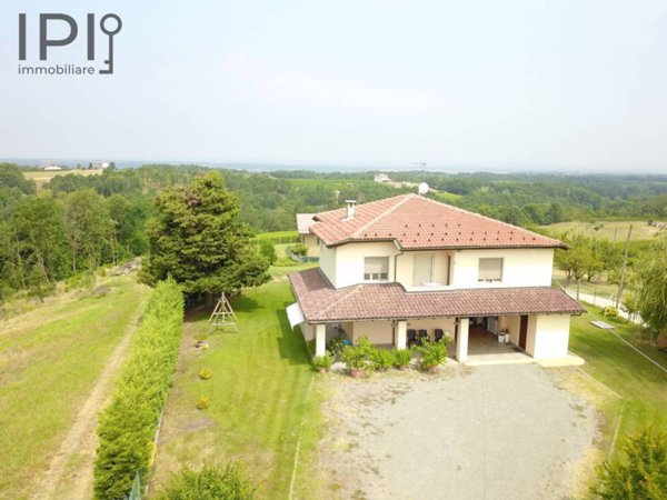 casa indipendente in vendita a Mombaruzzo