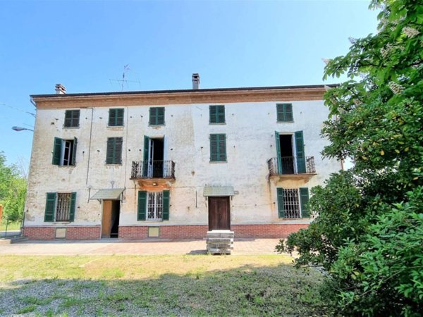 casa indipendente in vendita a Mombaruzzo