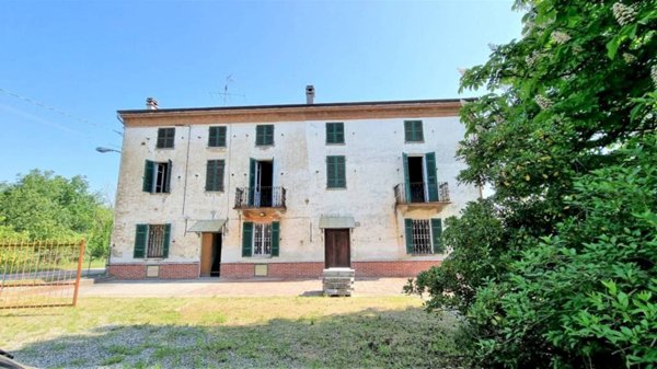 casa indipendente in vendita a Mombaruzzo