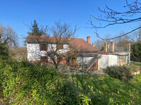 casa indipendente in vendita a Mombaruzzo