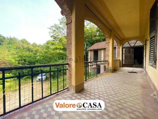 casa indipendente in vendita a Mombaruzzo