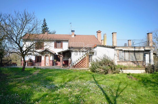 casa indipendente in vendita a Mombaruzzo