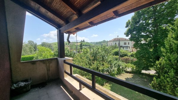 casa indipendente in vendita a Mombaruzzo in zona Bazzana