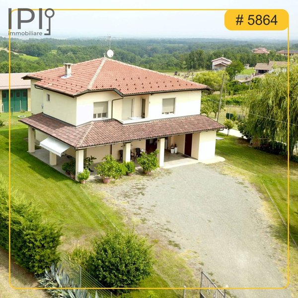 casa indipendente in vendita a Mombaruzzo