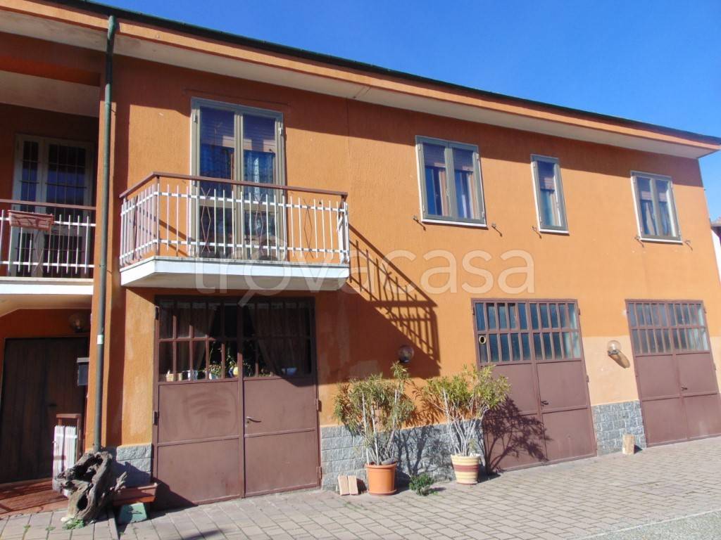 casa indipendente in vendita a Mombaruzzo in zona Casalotto