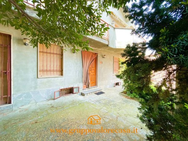 casa indipendente in vendita a Mombaruzzo