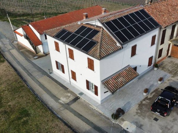casa indipendente in vendita a Mombaruzzo