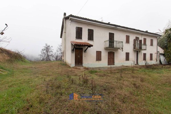 casa indipendente in vendita a Mombercelli in zona Tocco