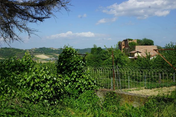 casa indipendente in vendita a Mombercelli