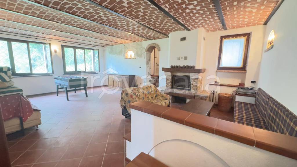 casa indipendente in vendita a Mombercelli in zona Variala