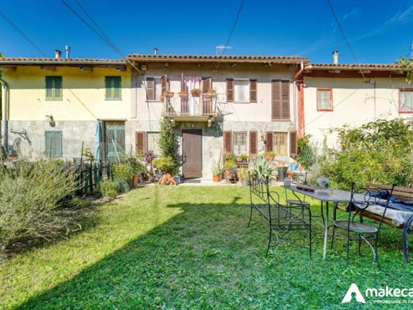 casa indipendente in vendita a Mombercelli in zona Roeto