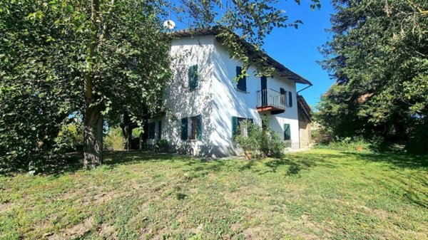 casa indipendente in vendita a Mombercelli in zona Moncucco