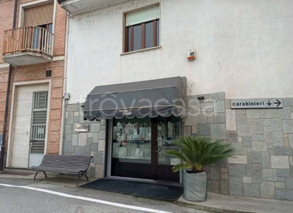 negozio in vendita a Mombercelli in zona Pontetto