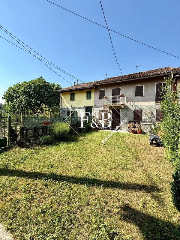 casale in vendita a Mombercelli in zona Roeto