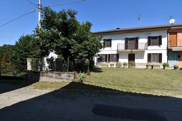 casa indipendente in vendita a Mombercelli in zona Ronchi