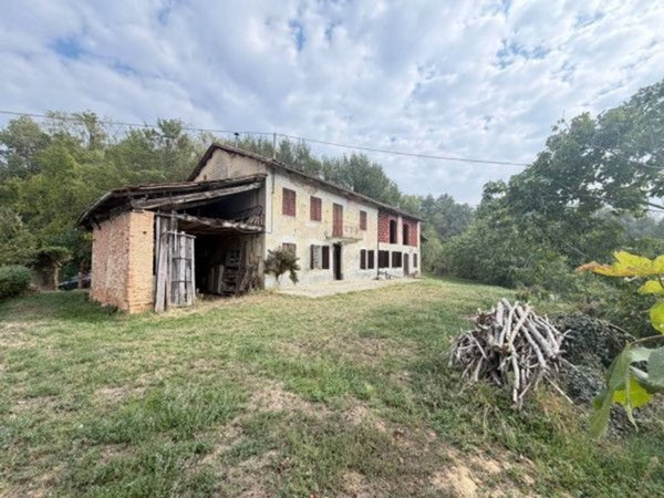 casale in vendita a Mombercelli in zona Pontetto