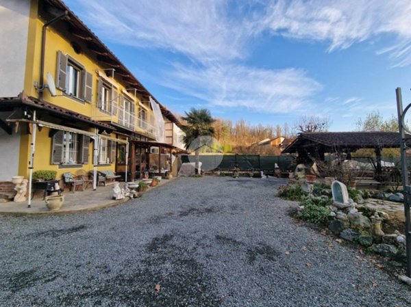 casa indipendente in vendita a Monale in zona San Carlo