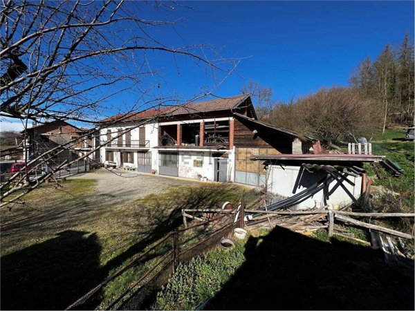 casale in vendita a Monale in zona Valle Brina